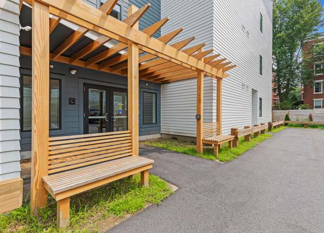 Property at 104 Grant St #105, Portland, ME 04101, 2 beds, 1 bath
