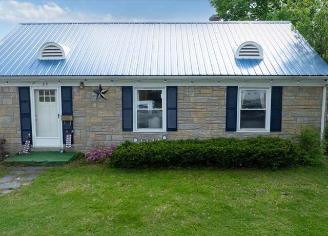 Property at 25 Biron Ave, Lewiston, ME 04240, 3 beds, 1 bath