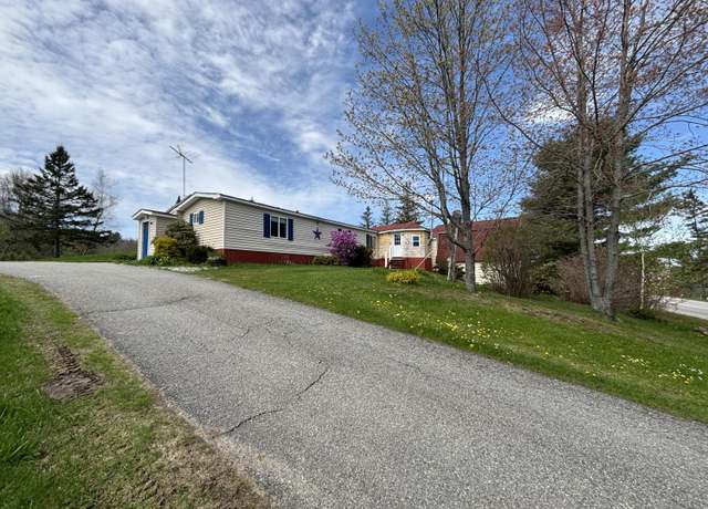 Property at 250 Lebanon Rd, Winterport, ME 04496, 2 beds, 2 baths
