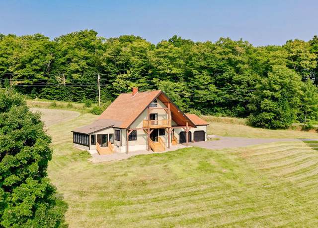 Property at 380 Voter Hill Rd, Farmington, ME 04938, 6 beds, 2.5 baths