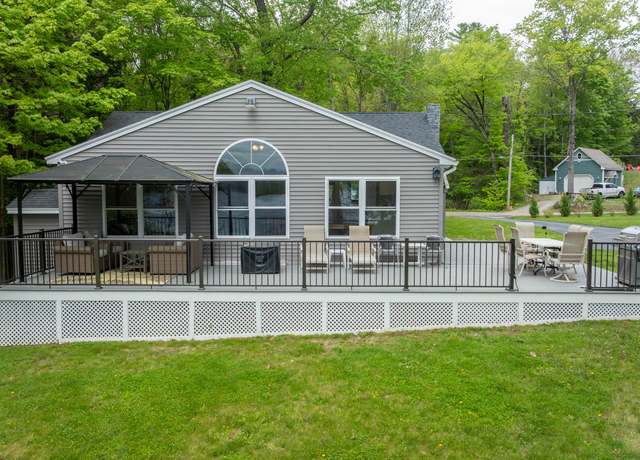 Property at 101 Thomas Pond Shore Rd, Casco, ME 04015, 2 beds, 1 bath