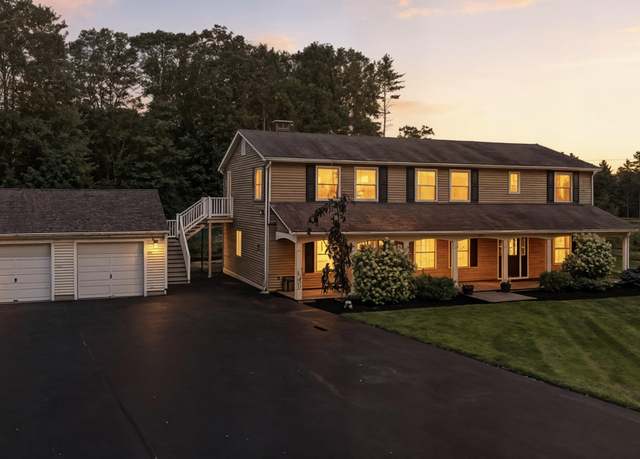 Property at 107 Holmes Rd, Scarborough, ME 04074, 3 beds, 2.5 baths
