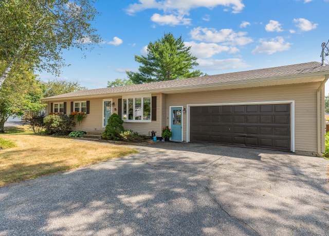 Property at 25 School St, Lewiston, ME 04240, 2 beds, 2 baths