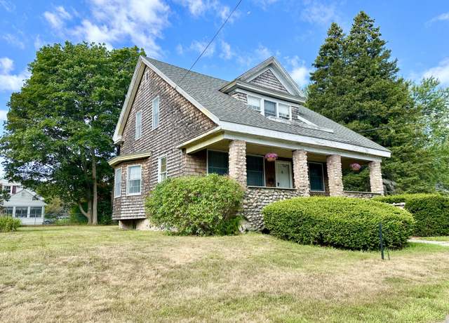 Property at 22 Froswick Ave, South Portland, ME 04106, 3 beds, 1 bath