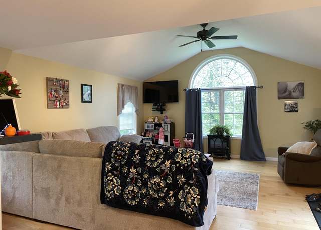 Property at 53 George Wright Rd, Woolwich, ME 04579, 2 beds, 2 baths