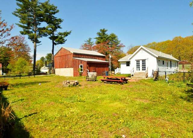 Property at 11 Blueberry Ave, Saco, ME 04072, 3 beds, 1 bath