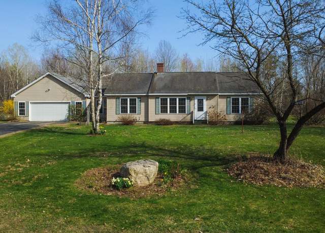 Property at 30 Longview Acres, Paris, ME 04281, 3 beds, 2 baths