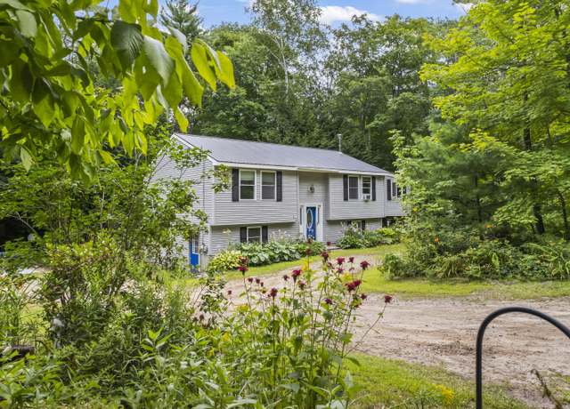 Property at 372 Bear Pond Rd, Waterford, ME 04088, 2 beds, 1.5 baths