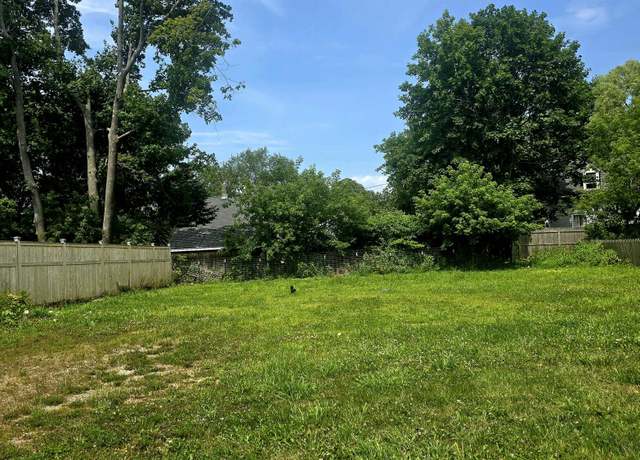 Property at 22 Crescent St, Rockland, ME 04841