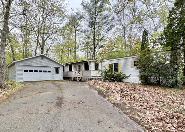 Property at 63 Pond St, Bucksport, ME 04416, 2 beds, 1.5 baths