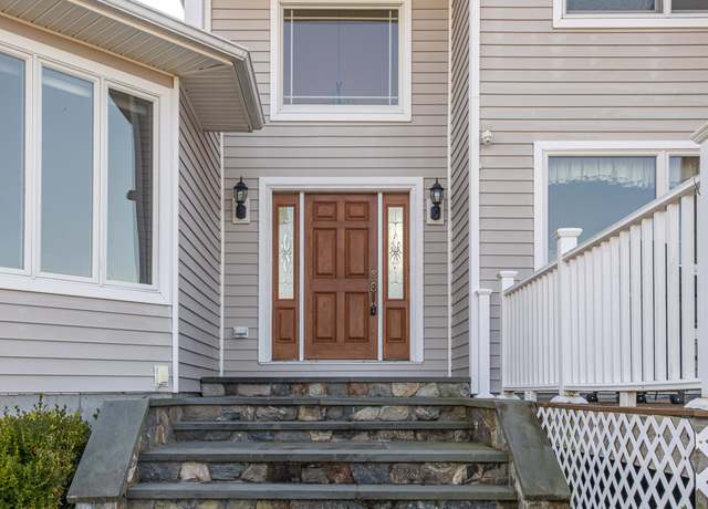 Property at 219 Shaker Hill Rd, Alfred, ME 04002, 5 beds, 3 baths