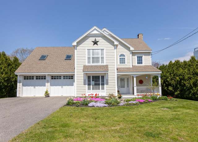 Property at 40 Jones Creek Dr, Scarborough, ME 04074, 4 beds, 3 baths
