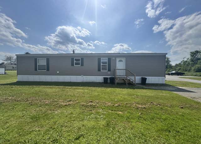 Property at 6 Oxford Rd, Vassalboro, ME 04989, 2 beds, 2 baths
