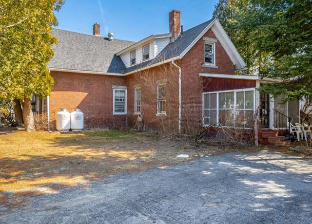 Property at 219 Oak St, Lewiston, ME 04240, 2 beds, 2 baths
