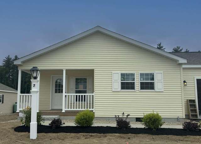 Property at 9 Friendship Ct, Berwick, ME 03901, 3 beds, 2 baths