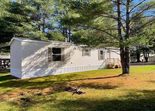 Property at 163 Brier Ln, Farmington, ME 04938, 2 beds, 2 baths