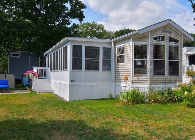 Property at 430 Post Rd #169, Wells, ME 04090, 1 bed, 1 bath