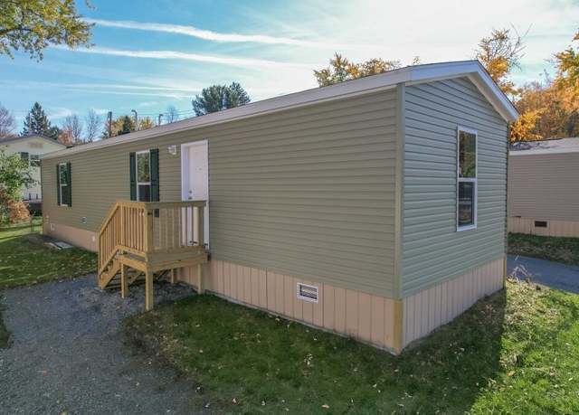 Property at 24 Ellen Dr, Holden, ME 04429, 2 beds, 2 baths