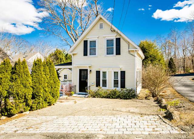 Property at 4 Chestnut Hill St, Camden, ME 04843, 2 beds, 2 baths