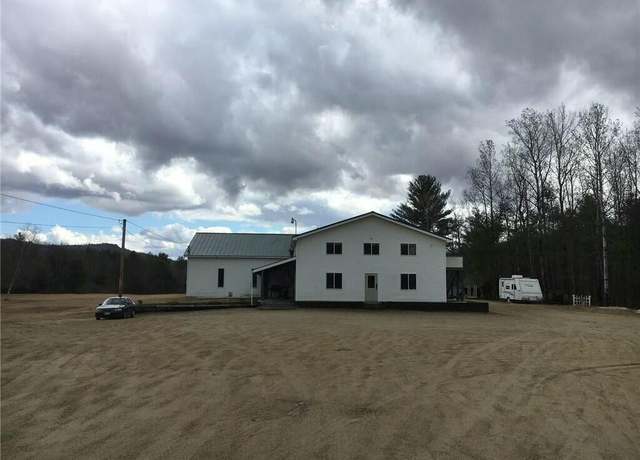 Property at 135 S Rumford Rd, Rumford, ME 04276, 7 beds, 3.5 baths