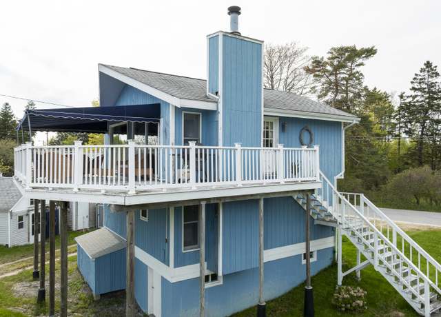 Property at 197 Ash Point Rd, Harpswell, ME 04079, 3 beds, 1.5 baths