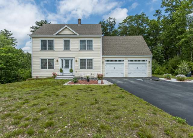 Property at 55 Russell Dr, Buxton, ME 04093, 3 beds, 2.5 baths