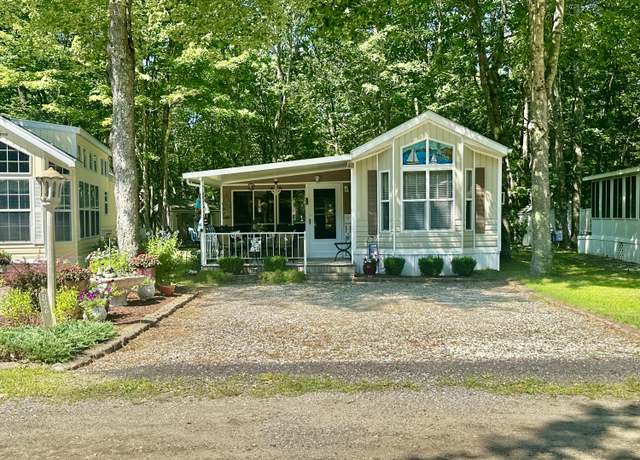 Property at 1 Robinson Way Unit B26, Kennebunk, ME 04043, 2 beds, 1 bath