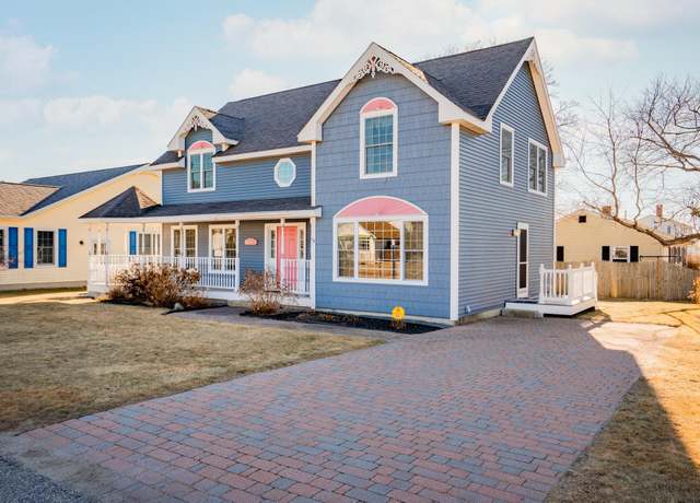 Property at 33 Rachel Carson Ln, Wells, ME 04090, 3 beds, 2.5 baths