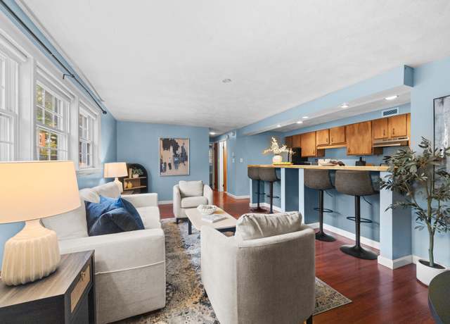 Property at 129 Pine St #2, Portland, ME 04102, 2 beds, 1 bath