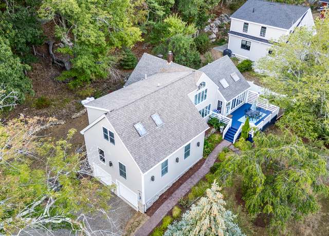Property at 154 Agamenticus Rd, Ogunquit, ME 03907, 6 beds, 3 baths
