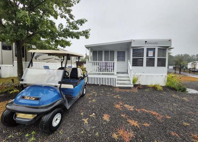 Property at 27 Ocean Park Rd #104, Old Orchard Beach, ME 04064, 2 beds, 1 bath