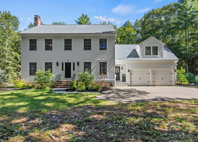 Property at 9 Halter Ln, Gorham, ME 04038, 3 beds, 2.5 baths