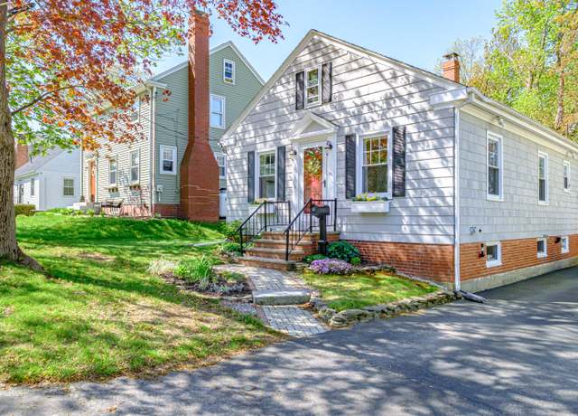 Property at 181 Margaret St, South Portland, ME 04106, 2 beds, 1 bath