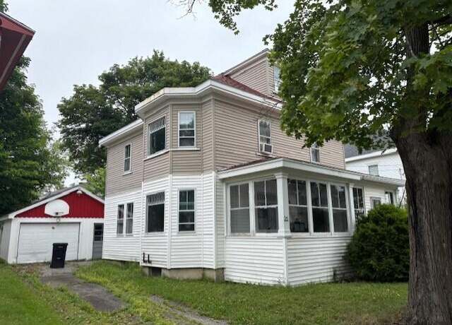 Property at 26 Webster Ave N, Bangor, ME 04401, 3 beds, 1.5 baths