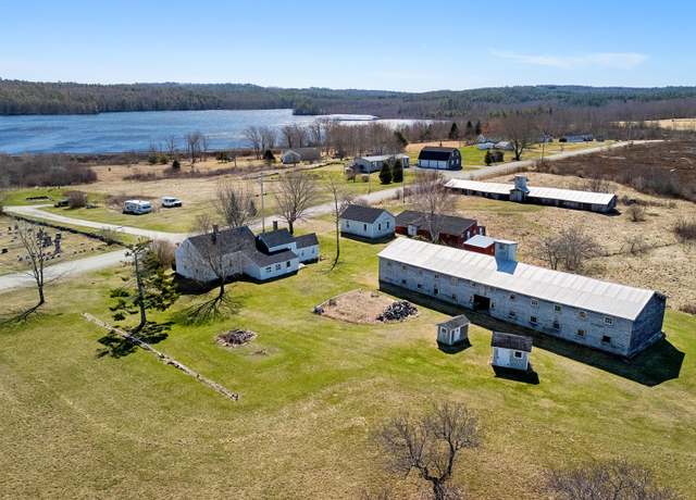 Property at 447 Goshen Rd, Waldoboro, ME 04572, 3 beds, 2 baths