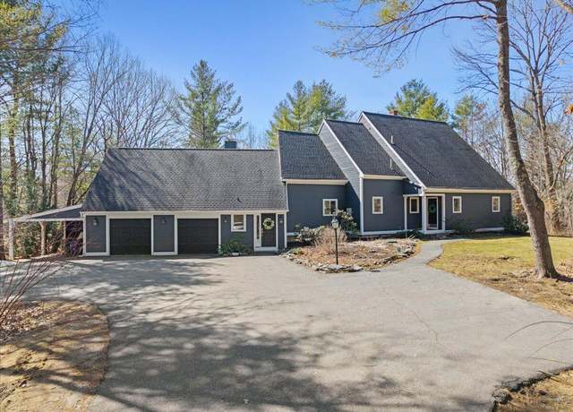 Property at 6 High Point Dr, Saco, ME 04072, 5 beds, 3 baths