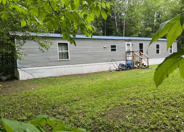 Property at 28 Brookside Dr, Saint Albans, ME 04971, 3 beds, 2 baths