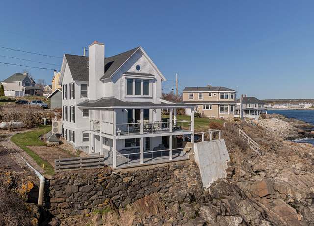 Property at 86 Ocean Avenue Ext, York, ME 03909, 3 beds, 3.5 baths
