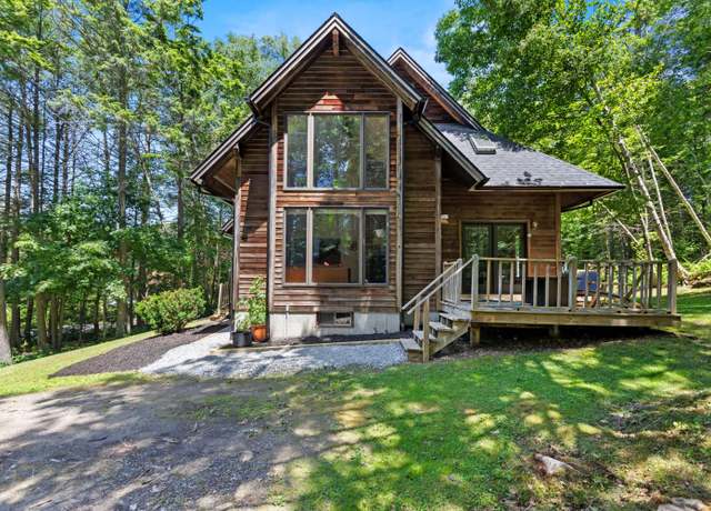 Property at 10 Sabino Rd, West Bath, ME 04530, 3 beds, 2.5 baths