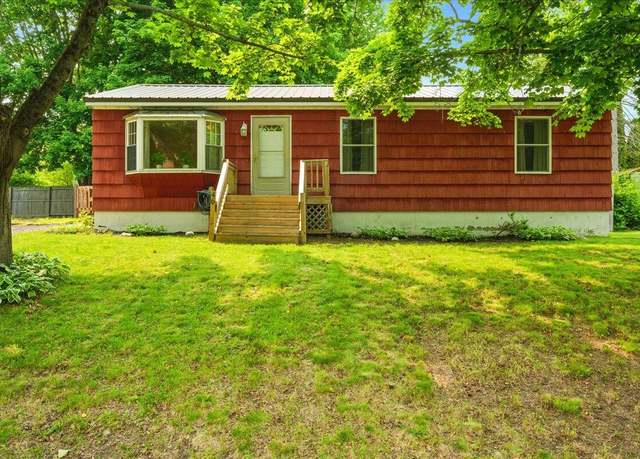 Property at 46 Jeffrey St, Lewiston, ME 04240, 3 beds, 1 bath