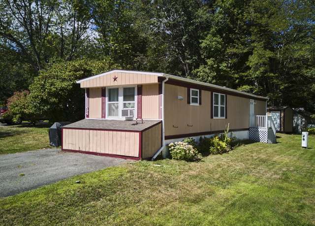 Property at 34 Imperial Dr, Eliot, ME 03903, 2 beds, 1 bath