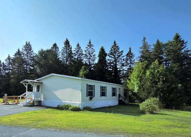 Property at 111 Pine Tree Ln, Farmington, ME 04938, 3 beds, 2 baths