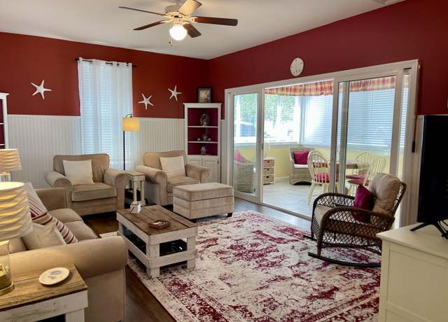 Property at 454 Post Rd #478, Wells, ME 04090, 1 bed, 1 bath