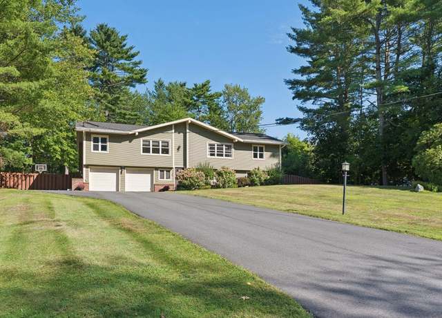 Property at 65 Cedarwood Rd, Auburn, ME 04210, 4 beds, 3 baths