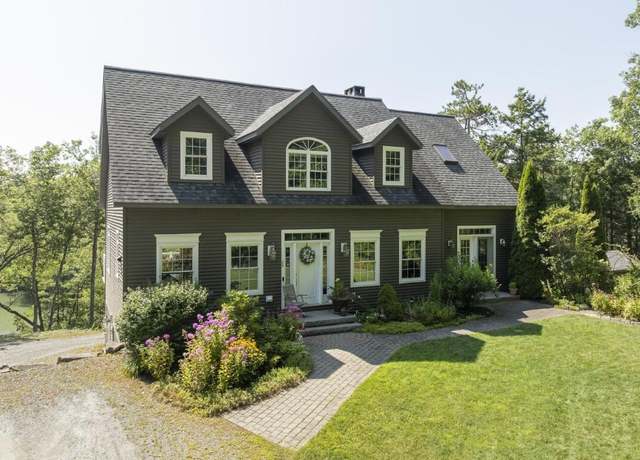 Property at 29 Wiscasset Rd, Boothbay, ME 04537, 3 beds, 2 baths