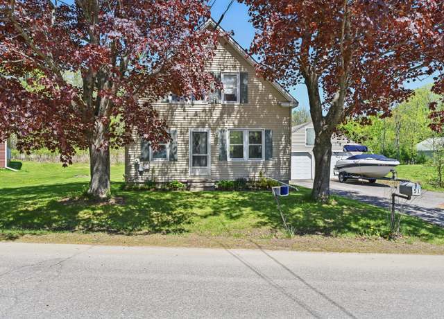 Property at 51 Old Belgrade Ave, Oakland, ME 04963, 3 beds, 1.5 baths