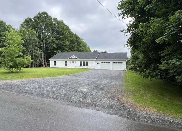 Property at 128 Main Street Hl, Dexter, ME 04930, 3 beds, 2 baths
