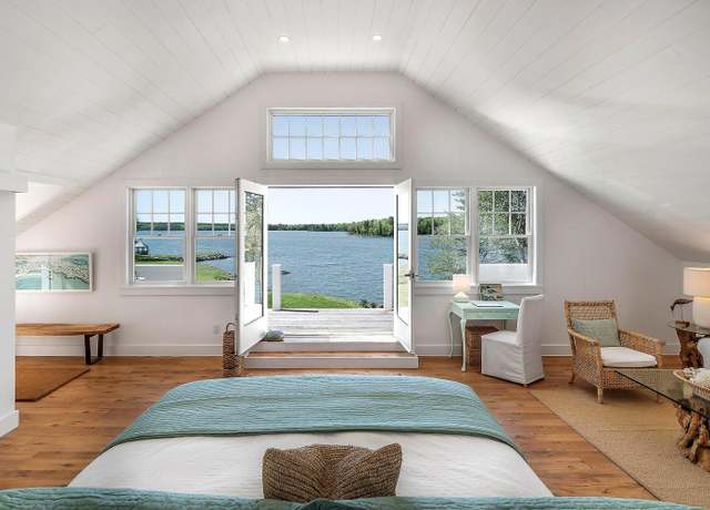 Property at 3 Flye Point Rd, Brooklin, ME 04616, 7 beds, 6 baths
