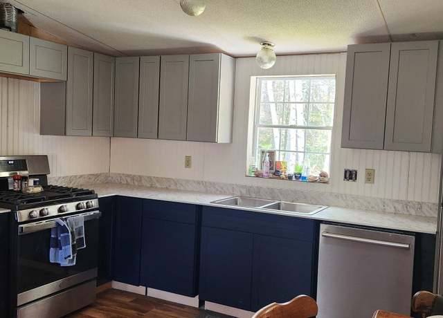 Property at 18 Davids Way, Stonington, ME 04681, 3 beds, 2 baths