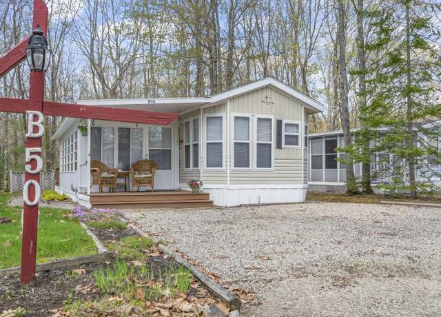 Property at 1 Robinson Way Unit B50, Kennebunk, ME 04043, 1 bed, 1 bath